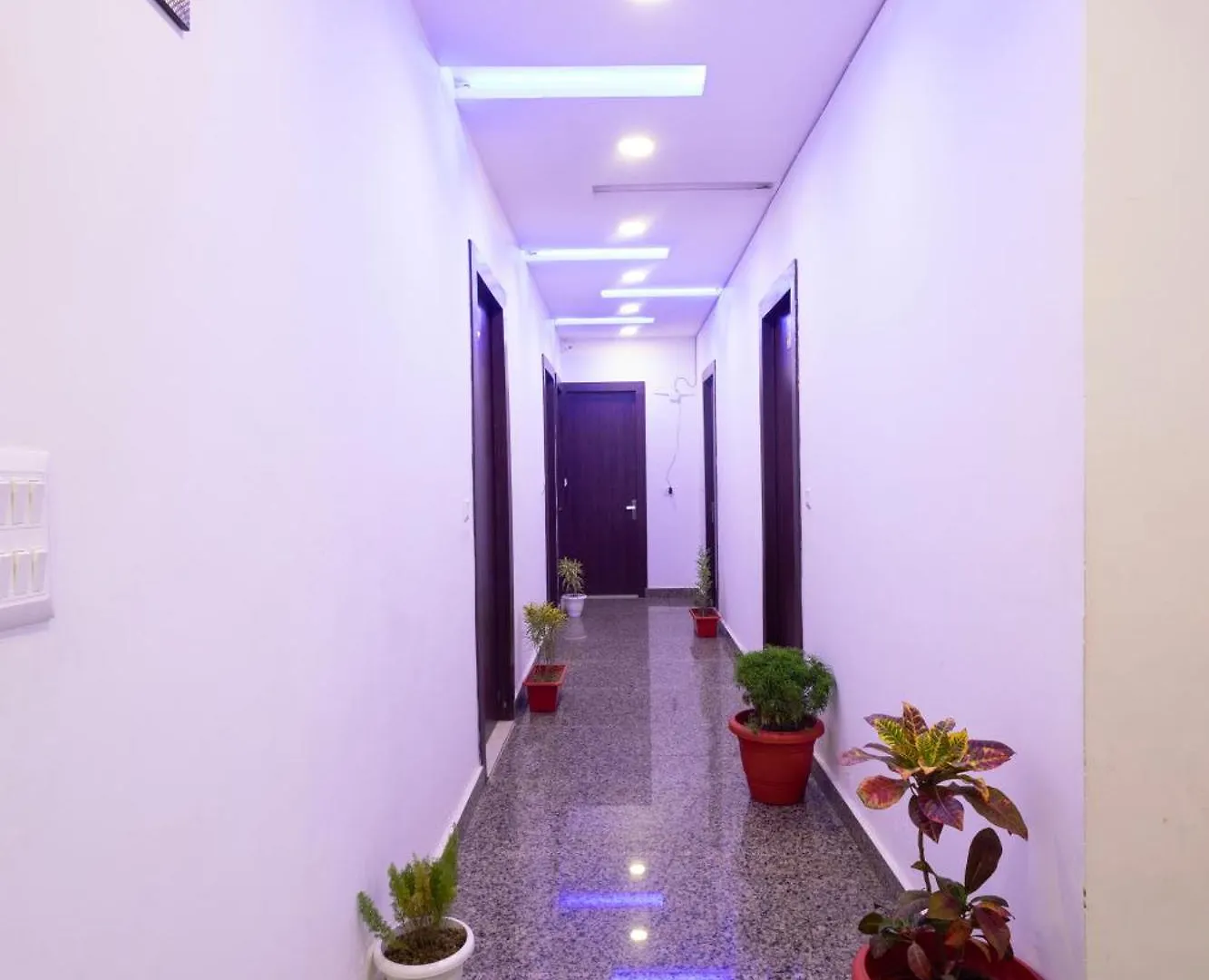 Hotel Fine Shelter Agra   Agra (Uttar Pradesh)